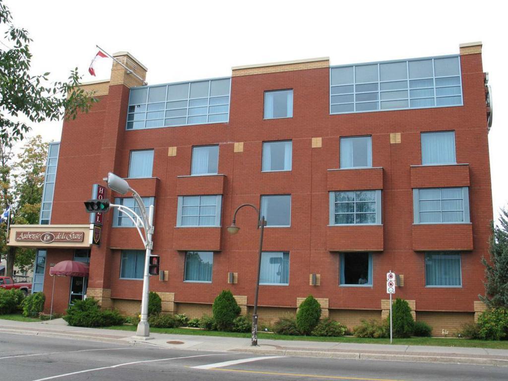 Auberge De La Gare Gatineau Exterior photo